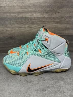 Nike Lebron 12 NSRL Sneakers Mens Size 9.5 Basketball 684593-301